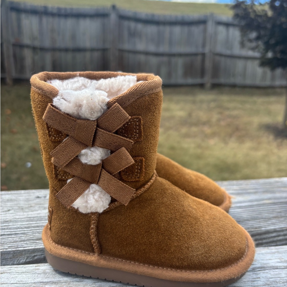 Kookaburra by Ugg Toddler Bow Boots